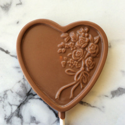 Heart lollipop with flower bouquet motif